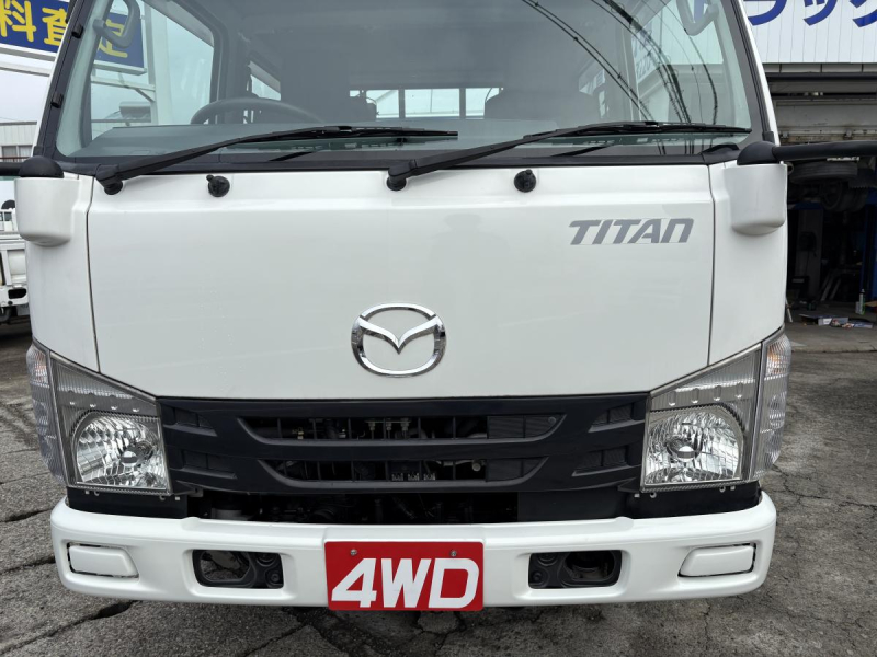 H27　タイタン　Wキャブ　4WD|中古トラックの販売・買取・査定のアイナビ