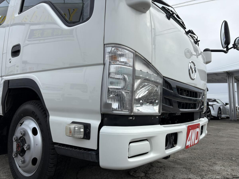 H27　タイタン　Wキャブ　4WD|中古トラックの販売・買取・査定のアイナビ