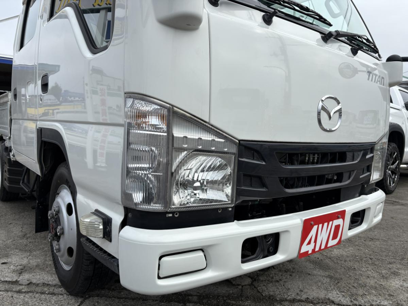 H27　タイタン　Wキャブ　4WD|中古トラックの販売・買取・査定のアイナビ