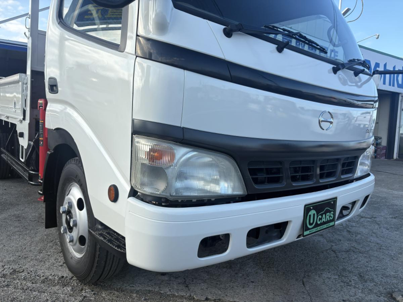 H17　デュトロ　2t　3段クレーン付|中古トラックの販売・買取・査定のアイナビ