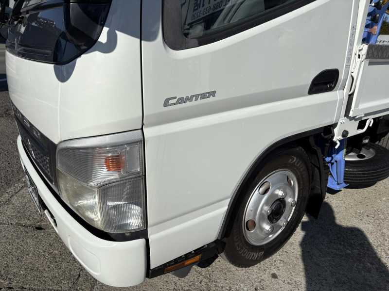 H19 キャンター　2t　高床　簡易クレーン付|中古トラックの販売・買取・査定のアイナビ