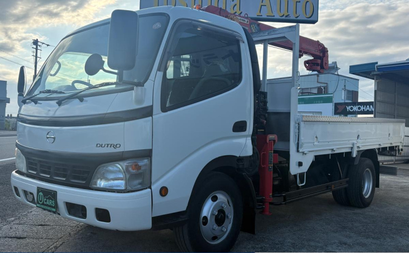 H17　デュトロ　2t　3段クレーン付|中古トラックの販売・買取・査定のアイナビ