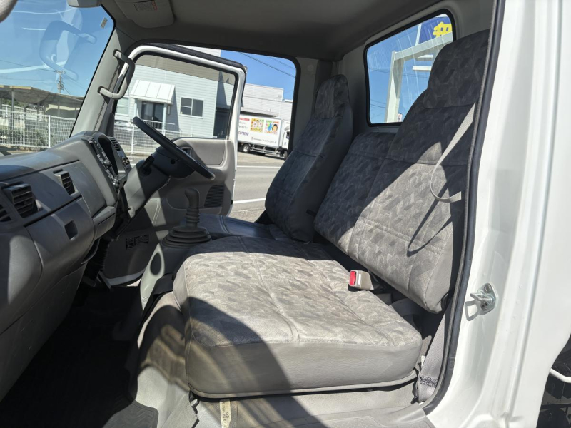 H17 タイタンダッシュ　1.35t　ダンプ|中古トラックの販売・買取・査定のアイナビ