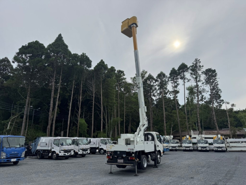 4WD アイチ SH10A 電工仕様 9.9m  絶縁バケット200|中古トラックの販売・買取・査定のアイナビ