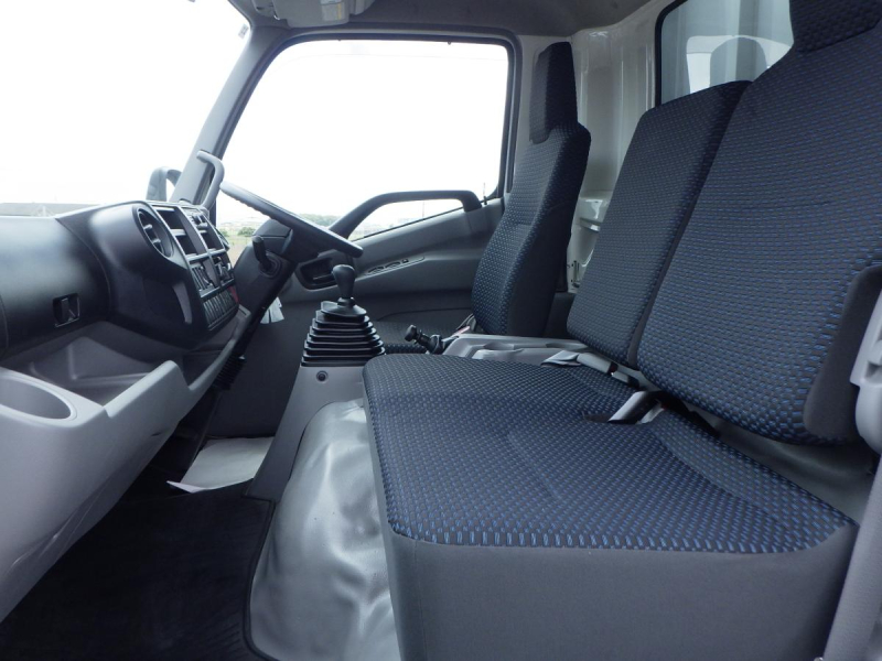 未使用車 ワイド超ロング 全低床 積載3.45t 車輌総重量7,425kg|中古トラックの販売・買取・査定のアイナビ