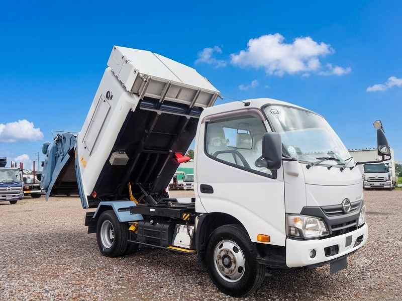 日野 デュトロ 塵芥車 巻き込み式 パッカー 4.4立米|中古トラックの販売・買取・査定のアイナビ