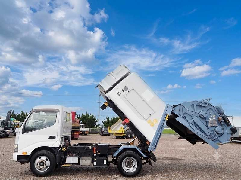 日野 デュトロ 塵芥車 巻き込み式 パッカー 4.4立米|中古トラックの販売・買取・査定のアイナビ