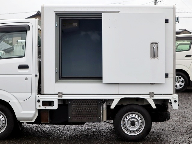 低温冷蔵冷凍車-20℃　4WD　サーモキング　スズキ特装車|中古トラックの販売・買取・査定のアイナビ