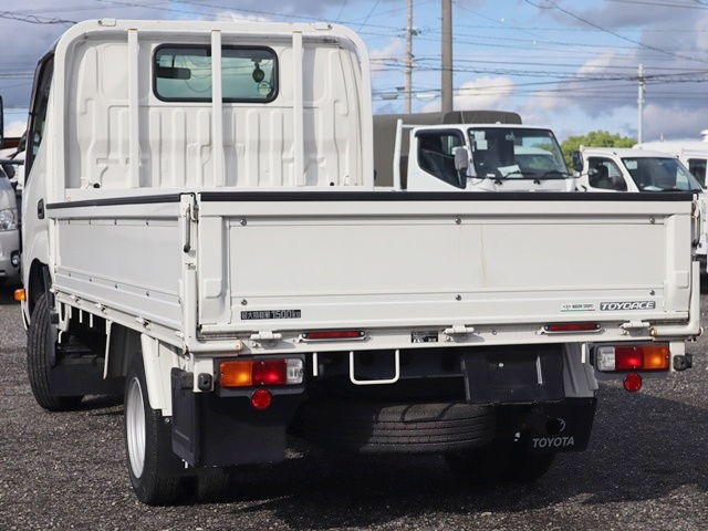 積載1.5t　平ボディ　標準　10尺　ジャストロー　ナビ|中古トラックの販売・買取・査定のアイナビ