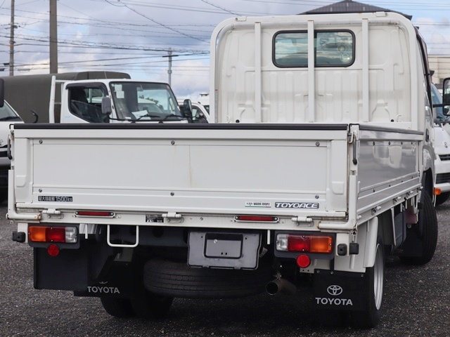 積載1.5t　平ボディ　標準　10尺　ジャストロー　ナビ|中古トラックの販売・買取・査定のアイナビ