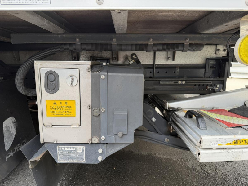 2t積・アルミバン・AT・格納パワーゲート1000kg|中古トラックの販売・買取・査定のアイナビ