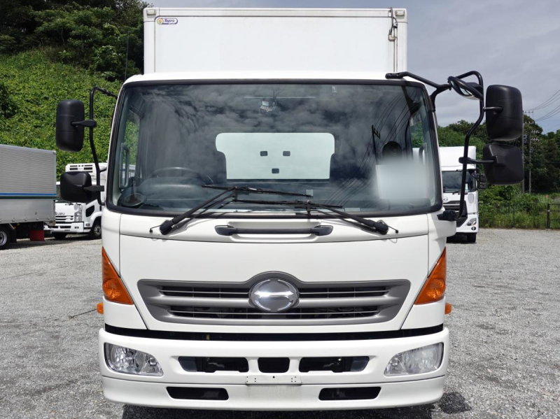 積載3.1tパワーゲート後輪エアサスワイドパネルバン|中古トラックの販売・買取・査定のアイナビ