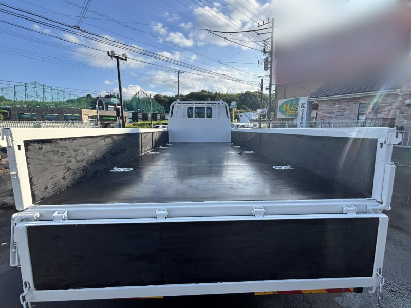 標準ロング平ボディー　積載4000kg　AT車　床鉄板張り|中古トラックの販売・買取・査定のアイナビ
