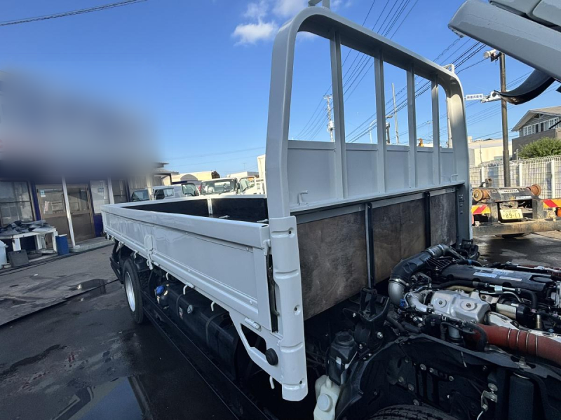 標準ロング平ボディー　積載4000kg　AT車　床鉄板張り|中古トラックの販売・買取・査定のアイナビ