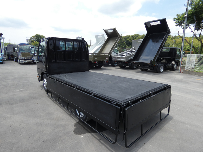 H30　2トン 平ボディ マニュアル　260601|中古トラックの販売・買取・査定のアイナビ