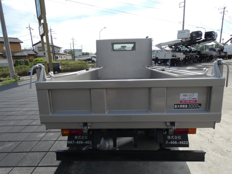 H30　3トン　ダンプ　マニュアル　ETC 260708|中古トラックの販売・買取・査定のアイナビ