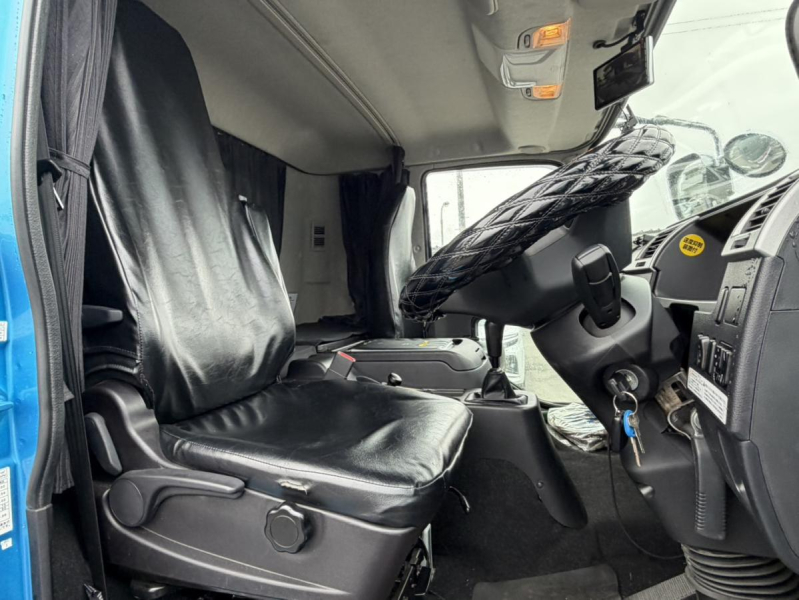 R6　 増トンアルミブロック ワイド 6万km ワンオーナー車|中古トラックの販売・買取・査定のアイナビ