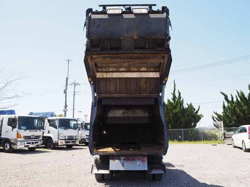 日野 デュトロ 極東開発工業 塵芥車 プレス式パッカー|中古トラックの販売・買取・査定のアイナビ