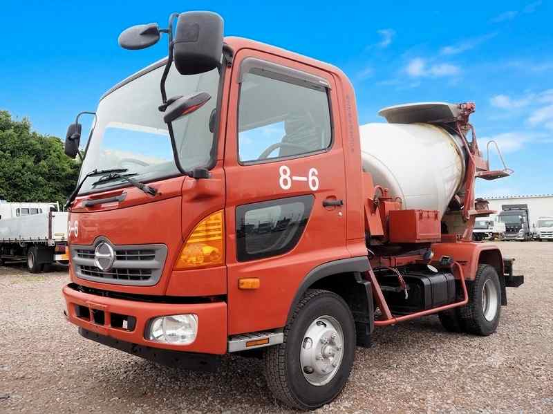 日野レンジャー ミキサー車 カヤバ製 3.2立米 生コン ミキサー車|中古トラックの販売・買取・査定のアイナビ