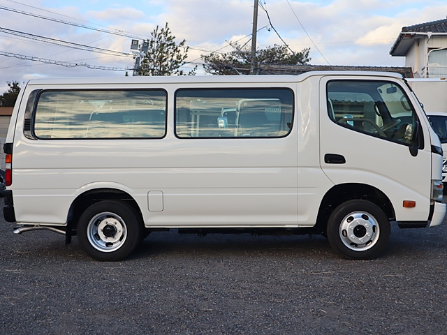 ルートバン 積載1250KG　車両総重量3425Kg|中古トラックの販売・買取・査定のアイナビ
