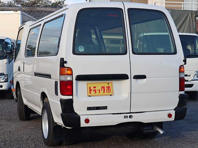 ルートバン 積載1250KG　車両総重量3425Kg|中古トラックの販売・買取・査定のアイナビ