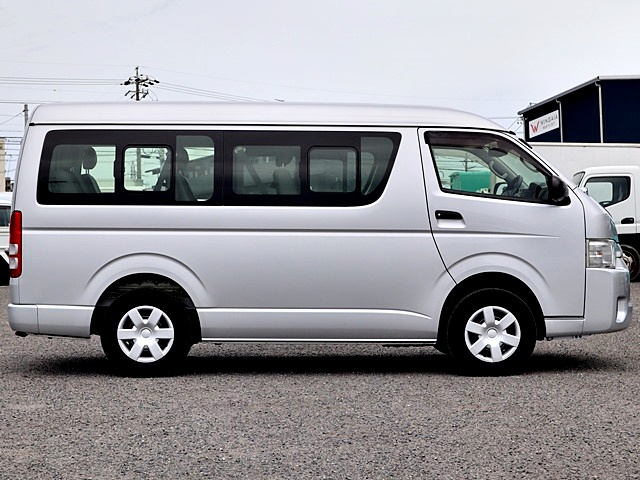 10人乗り DX セーフティセンス 4WD|中古トラックの販売・買取・査定のアイナビ