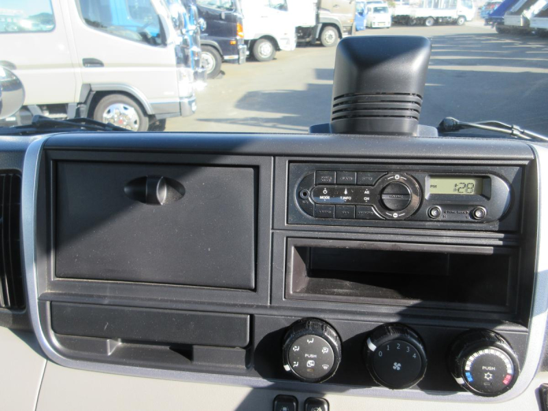 全低床　鉄床　電格ミラー|中古トラックの販売・買取・査定のアイナビ