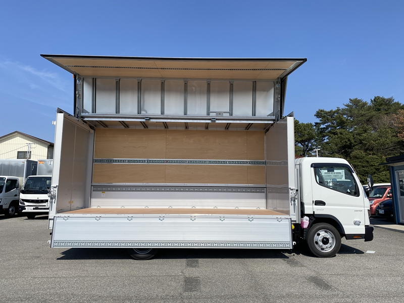 キャンター　ワイド超ロング　全低床　175PS　積載3,950kg|中古トラックの販売・買取・査定のアイナビ