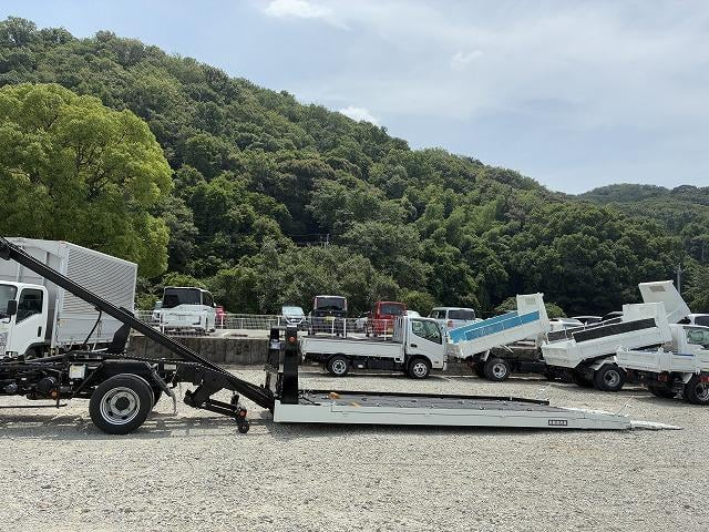 三菱ふそう 特殊車両 キャンター|中古トラックの販売・買取・査定のアイナビ