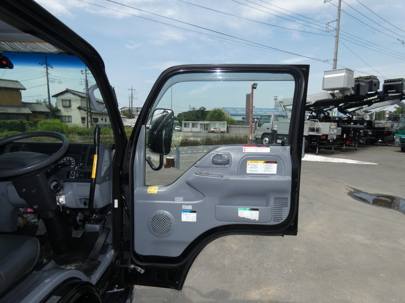 H30 高所作業車　マニュアル　電動ミラー　バックカメラ　260609|中古トラックの販売・買取・査定のアイナビ
