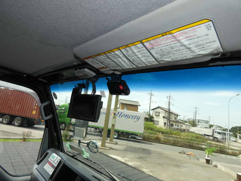 H30 高所作業車　マニュアル　電動ミラー　バックカメラ　260609|中古トラックの販売・買取・査定のアイナビ