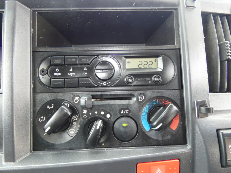 H30 高所作業車　マニュアル　電動ミラー　バックカメラ　260609|中古トラックの販売・買取・査定のアイナビ