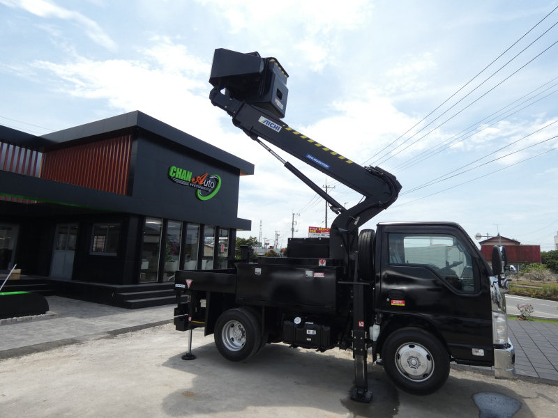 H30 高所作業車　マニュアル　電動ミラー　バックカメラ　260609|中古トラックの販売・買取・査定のアイナビ