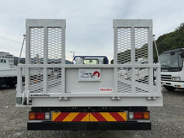 いすゞ 特殊車両|中古トラックの販売・買取・査定のアイナビ