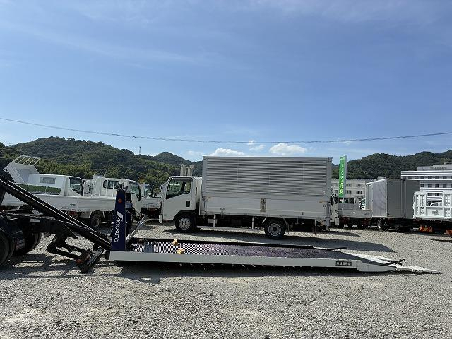 日産 特殊車両|中古トラックの販売・買取・査定のアイナビ