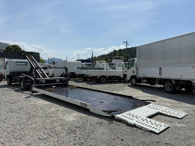 日産 特殊車両|中古トラックの販売・買取・査定のアイナビ