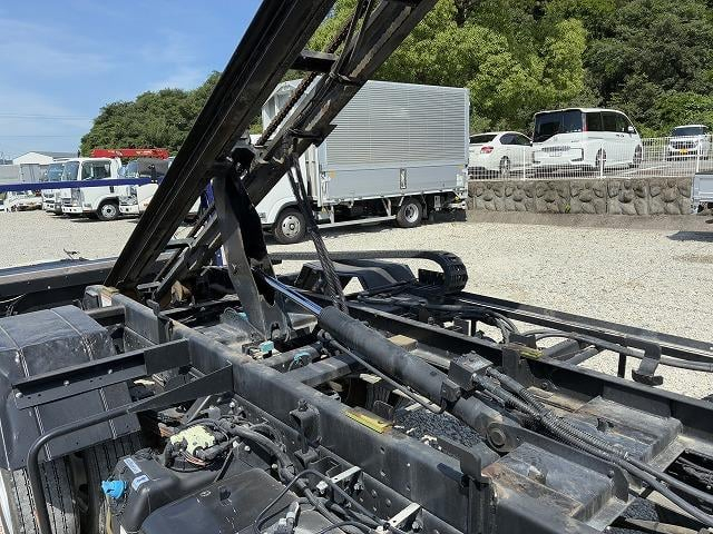 日産 特殊車両|中古トラックの販売・買取・査定のアイナビ