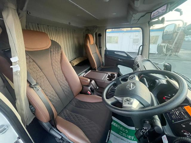 日野 特殊車両|中古トラックの販売・買取・査定のアイナビ