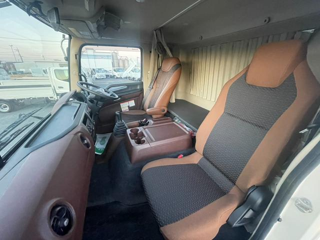 日野 特殊車両|中古トラックの販売・買取・査定のアイナビ