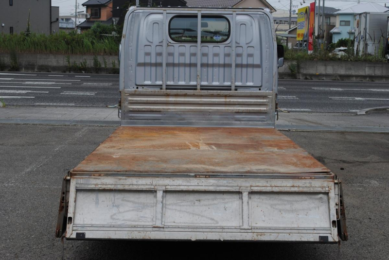 H18　アトラス　平ボディ　積載1.3t　9尺|中古トラックの販売・買取・査定のアイナビ