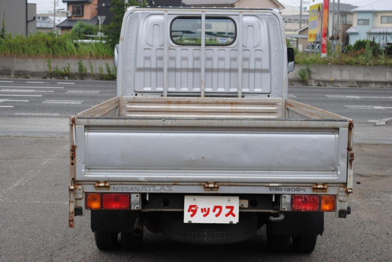 H18　アトラス　平ボディ　積載1.3t　9尺|中古トラックの販売・買取・査定のアイナビ