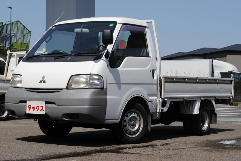 H17　デリカトラック　平ボディ　積載1t|中古トラックの販売・買取・査定のアイナビ