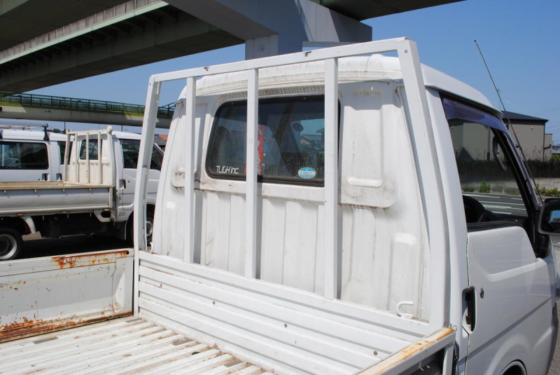 H17　デリカトラック　平ボディ　積載1t|中古トラックの販売・買取・査定のアイナビ