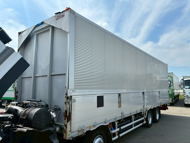 後輪エアサス 380馬力 エスコット セミオートマ AT 10t 25t|中古トラックの販売・買取・査定のアイナビ