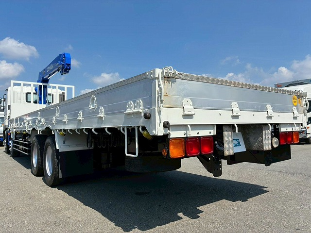 保証対象車両 車検付 4段クレーン 8×4 後輪エアサス リターダ|中古トラックの販売・買取・査定のアイナビ