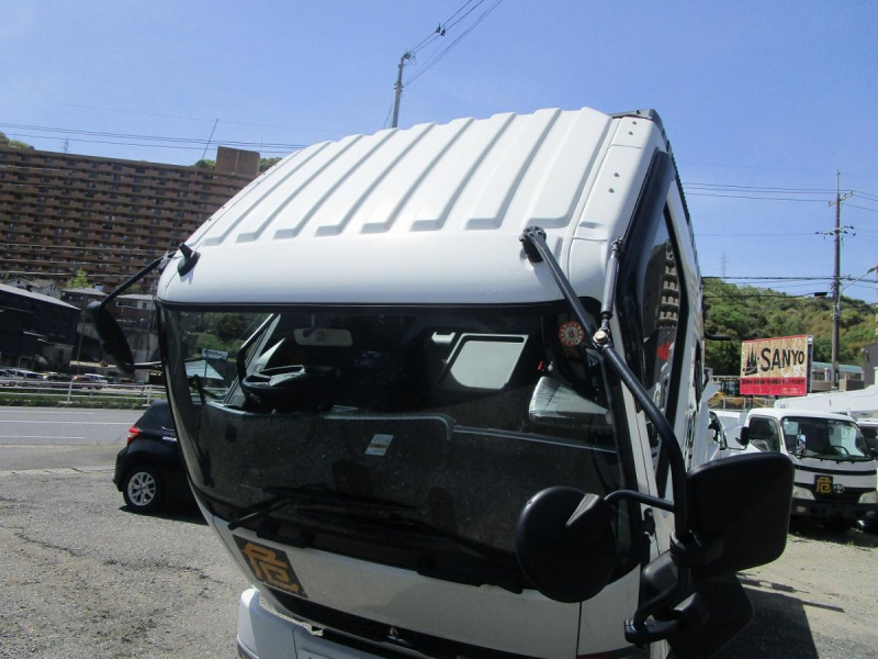 タンク車　3.95KL　消防書類有り|中古トラックの販売・買取・査定のアイナビ