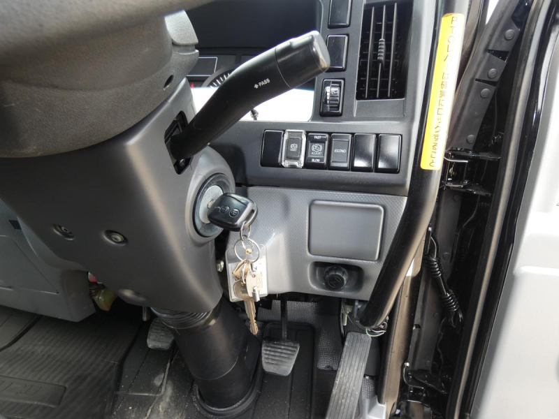H30  高所作業車　マニュアル　電動ミラー　バックカメラ|中古トラックの販売・買取・査定のアイナビ