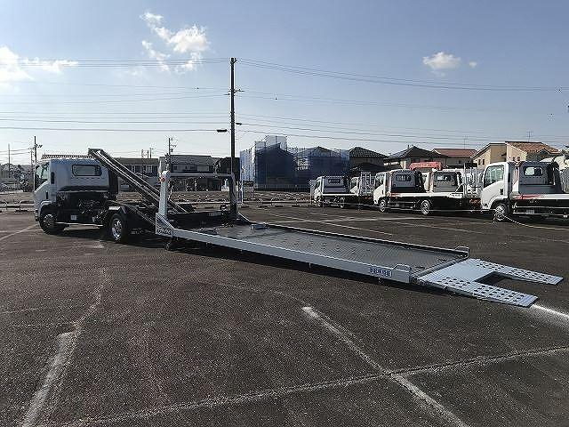 いすゞ 特殊車両|中古トラックの販売・買取・査定のアイナビ