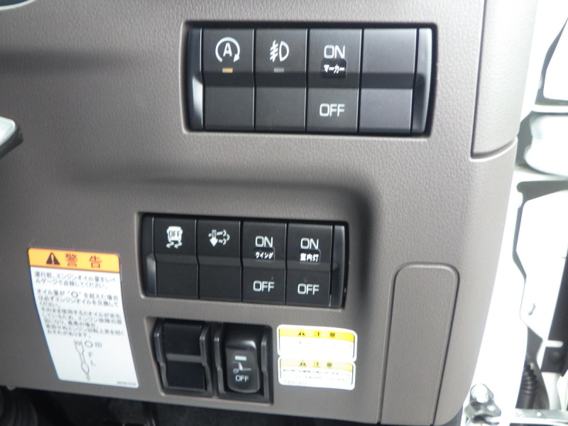 未登録車 全低床 ワイド超ロング コンビゲート 車輌総重量7305kg|中古トラックの販売・買取・査定のアイナビ
