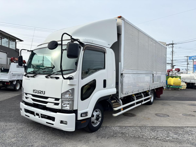 ワイドベッド付き62ボディー　アルミウィング車|中古トラックの販売・買取・査定のアイナビ